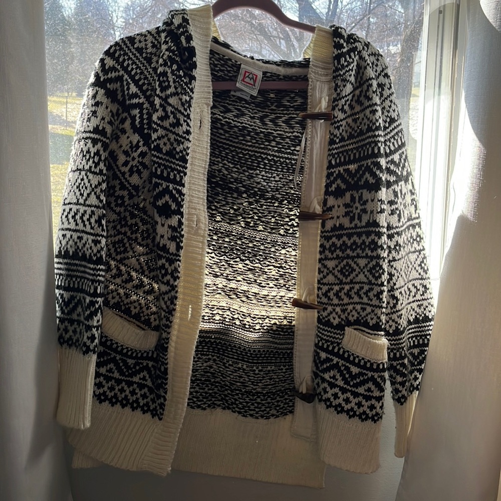 Black and white avalanche hooded cardigan